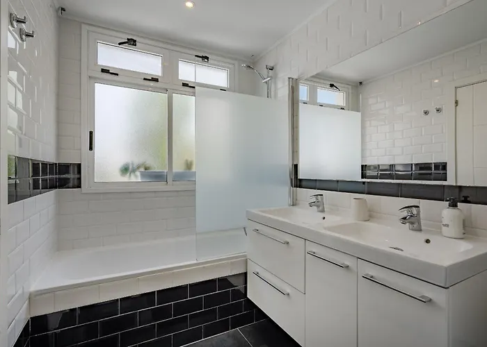 Buenavista Romantic In * Адехе